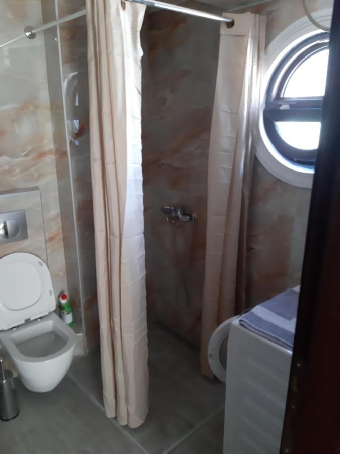 Kosmos Service Apartment City Center 1 With Additional Cost Parking Soluň Exteriér fotografie